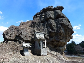 ダルマ岩２.jpg