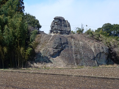 ダルマ岩４.jpg